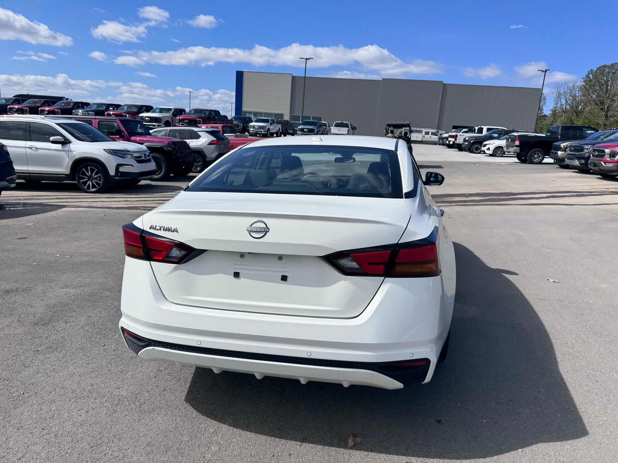 2025 Nissan Altima SV