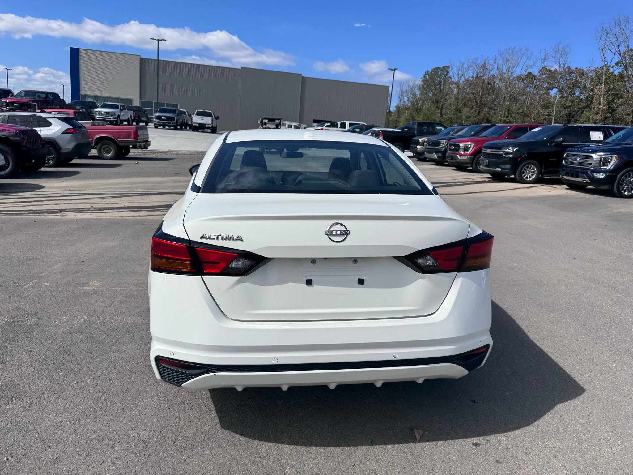 2025 Nissan Altima SV
