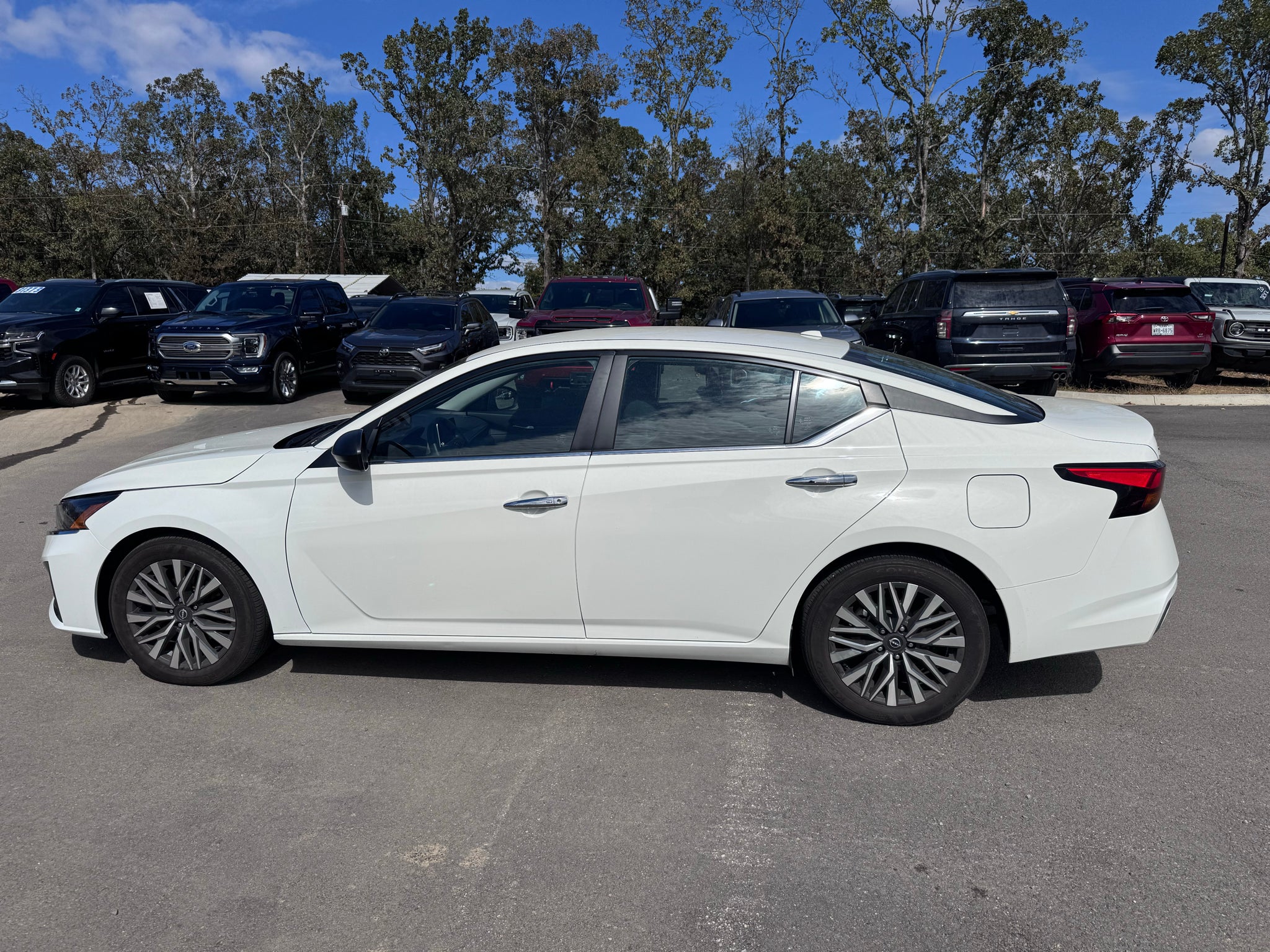 2025 Nissan Altima SV
