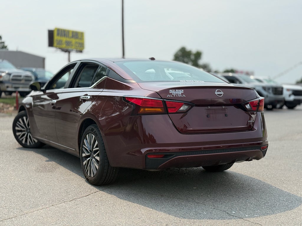 2025 Nissan Altima SV