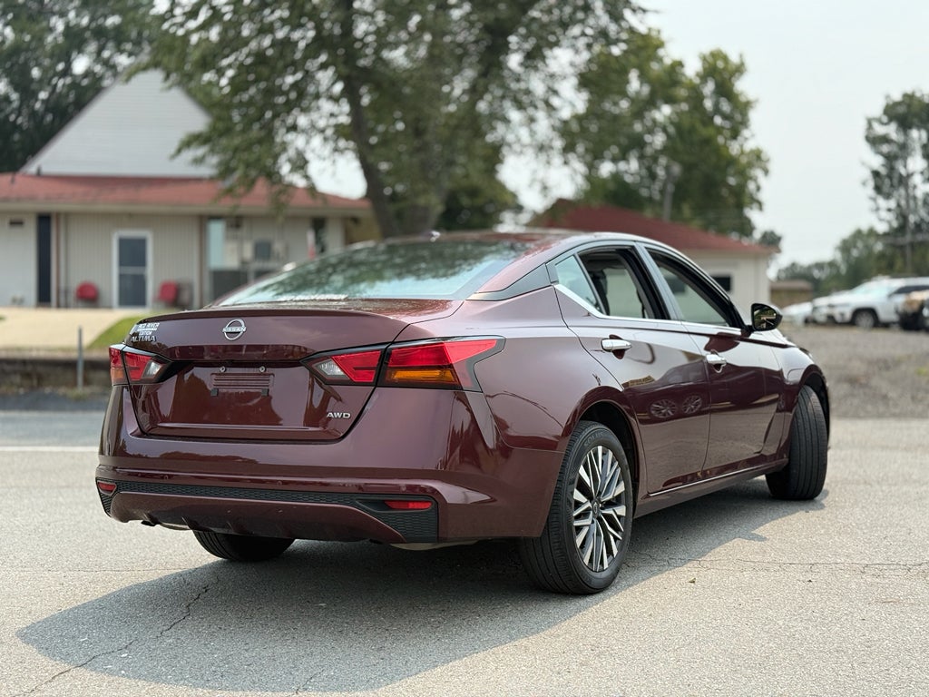 2025 Nissan Altima SV