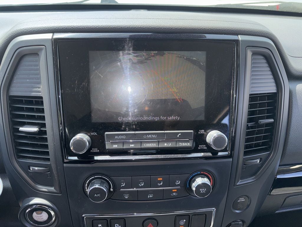 2023 Nissan Titan SV