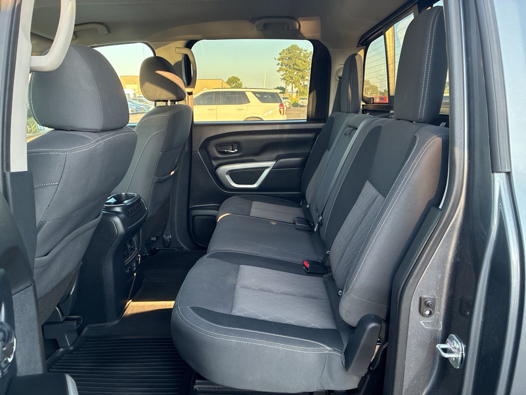 2024 Nissan Titan SV
