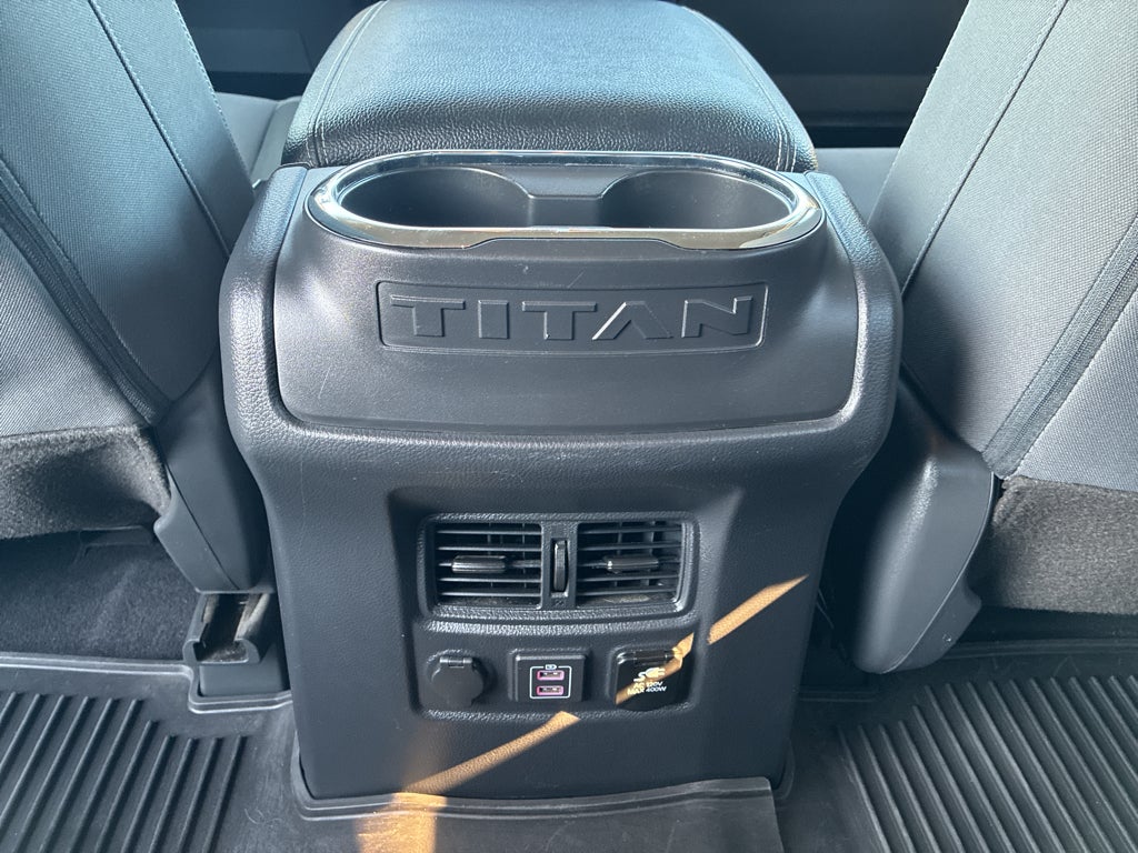 2024 Nissan Titan SV
