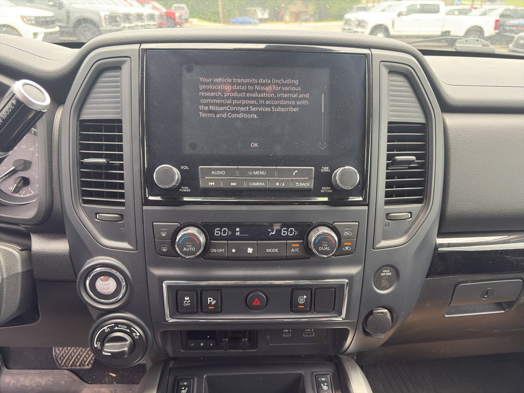 2024 Nissan Titan SV