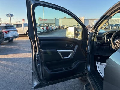 2024 Nissan Titan SV