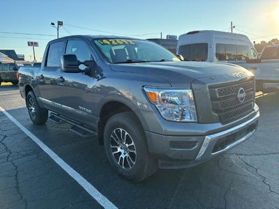 2024 Nissan Titan SV
