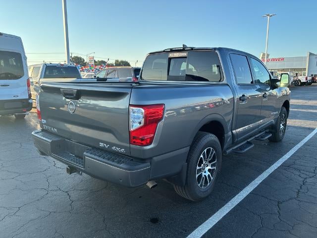 2024 Nissan Titan SV