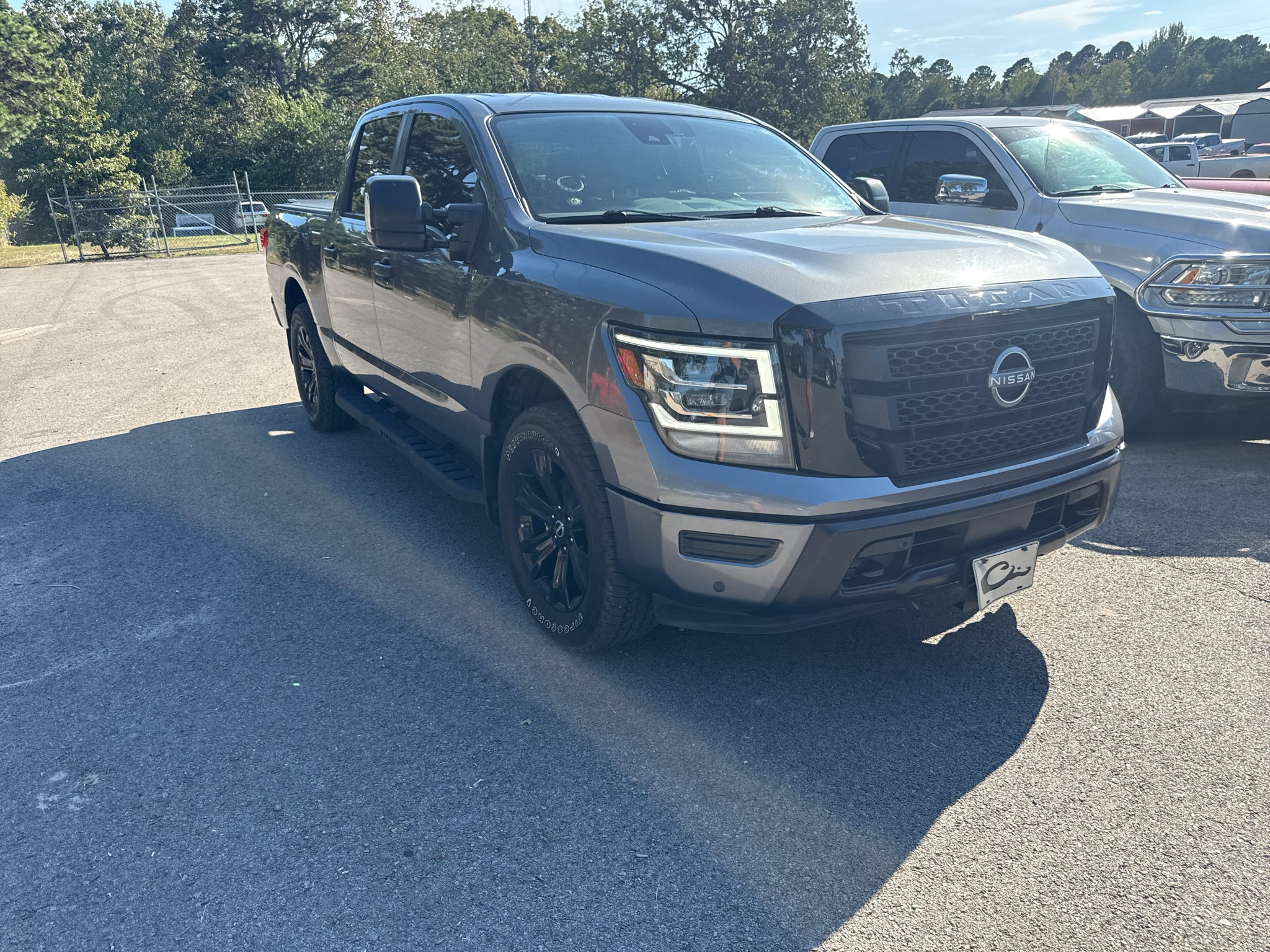 2023 Nissan Titan SV