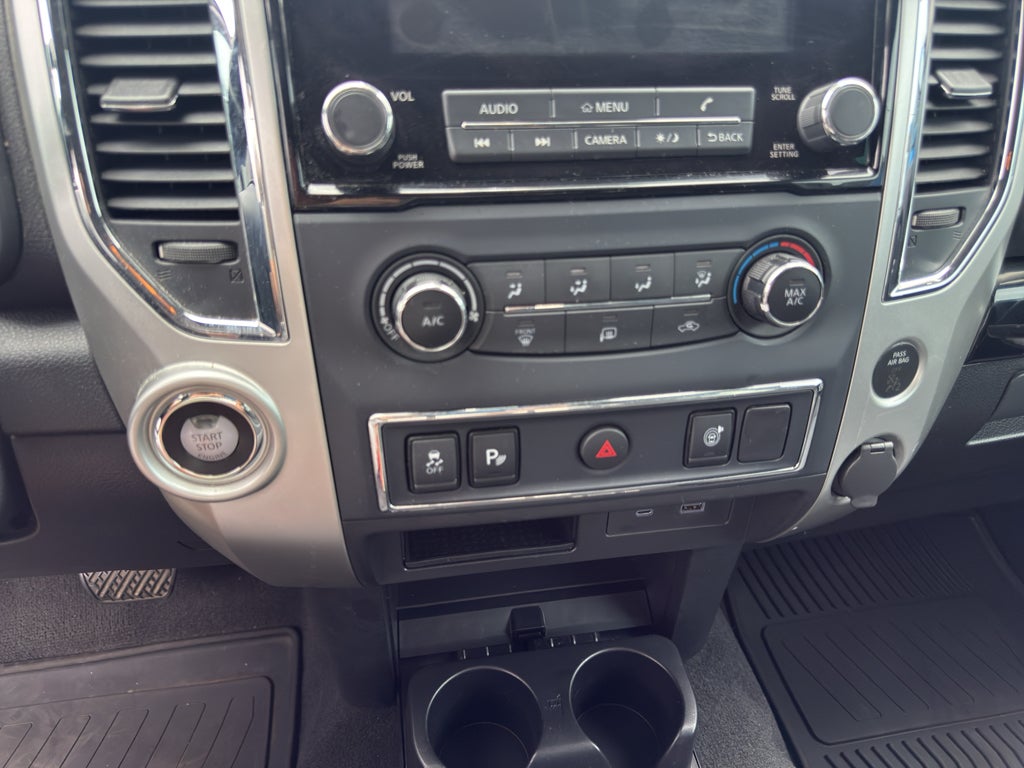 2021 Nissan Titan SV
