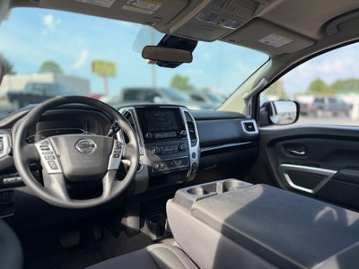 2021 Nissan Titan SV
