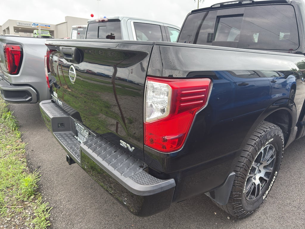 2021 Nissan Titan SV