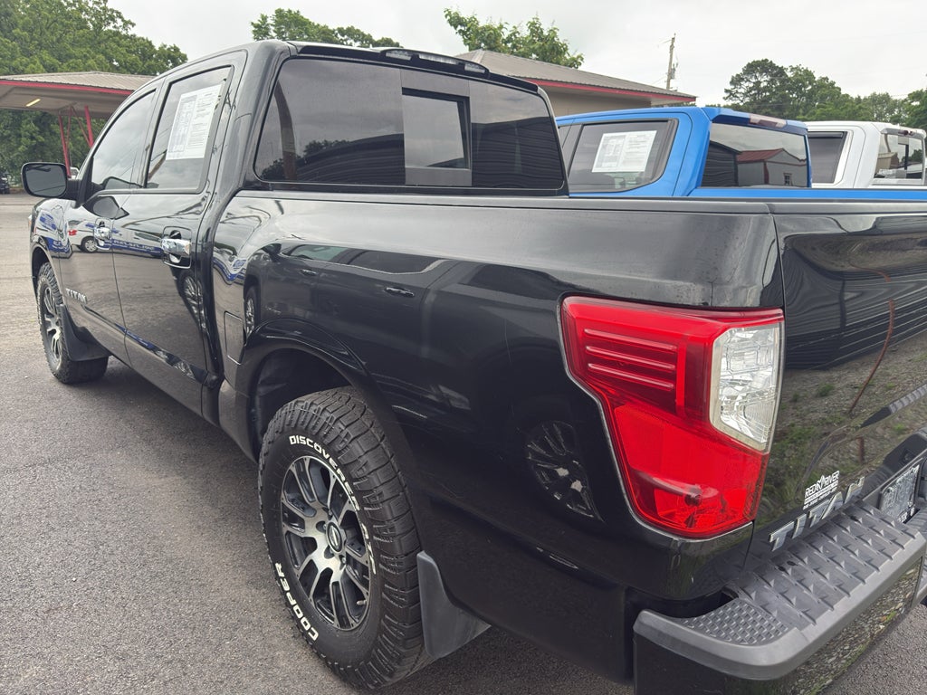 2021 Nissan Titan SV