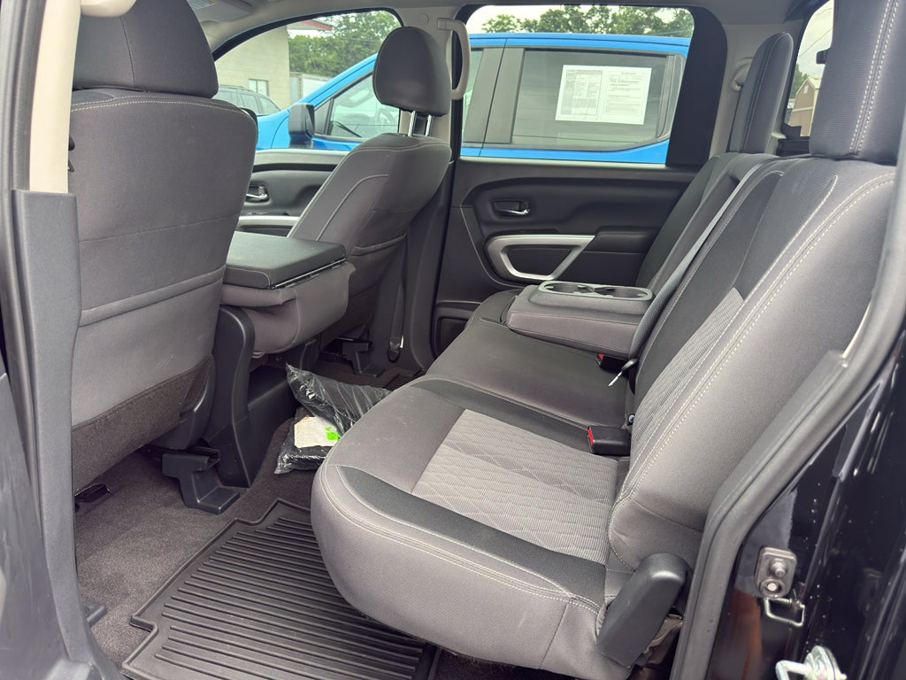 2021 Nissan Titan SV