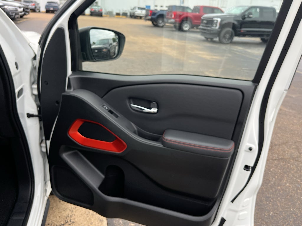 2022 Nissan Frontier PRO-X