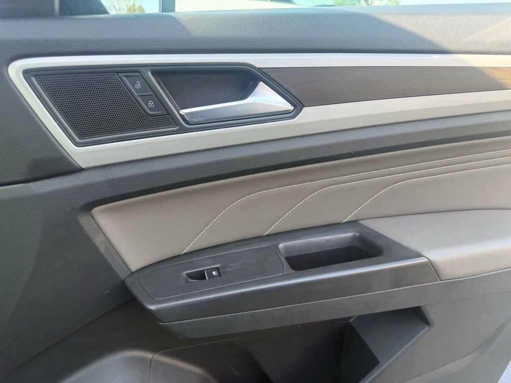 2023 Volkswagen Atlas 2.0T SE