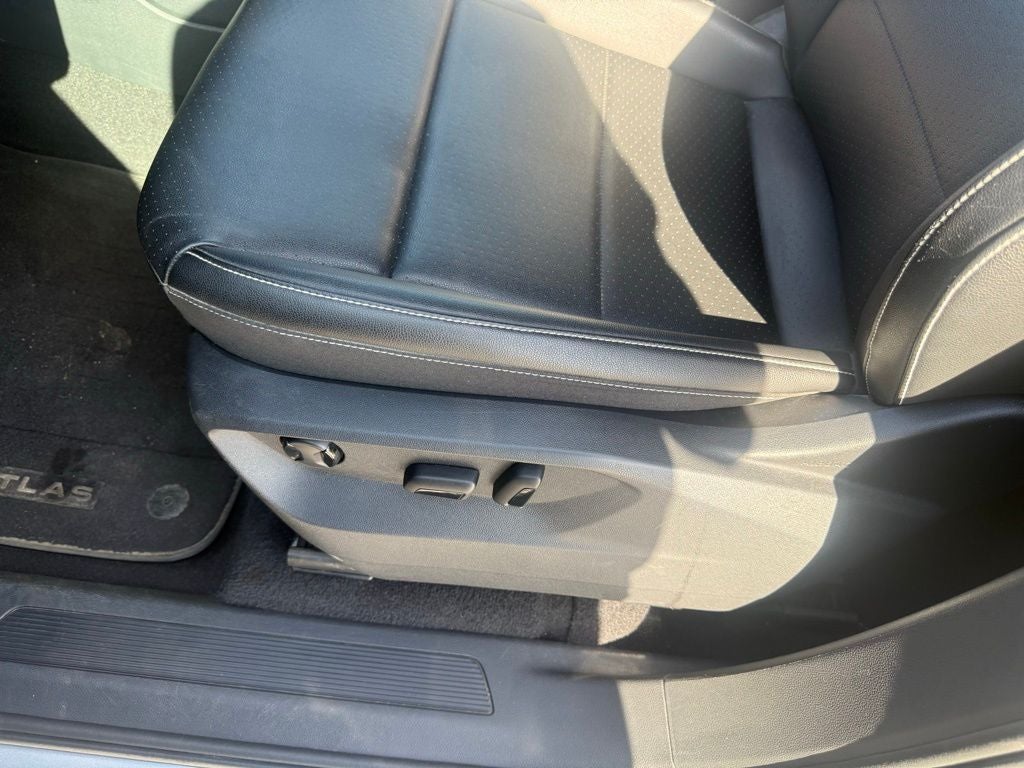 2023 Volkswagen Atlas 2.0T SE