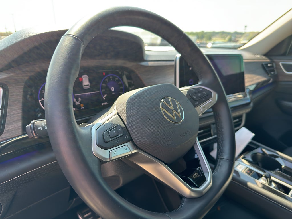 2025 Volkswagen Atlas 2.0T SEL Premium R-Line