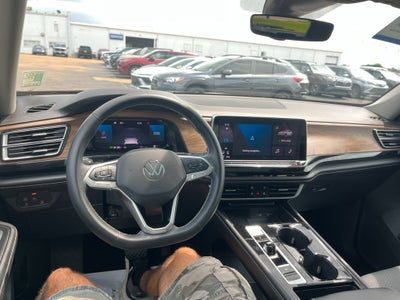 2024 Volkswagen Atlas 2.0T SE w/Technology