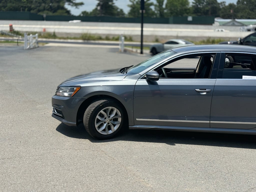 2017 Volkswagen Passat 1.8T S