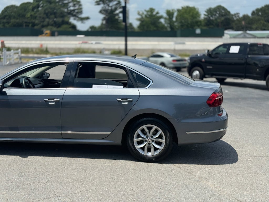 2017 Volkswagen Passat 1.8T S