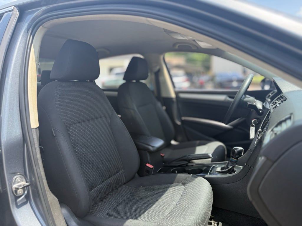 2017 Volkswagen Passat 1.8T S
