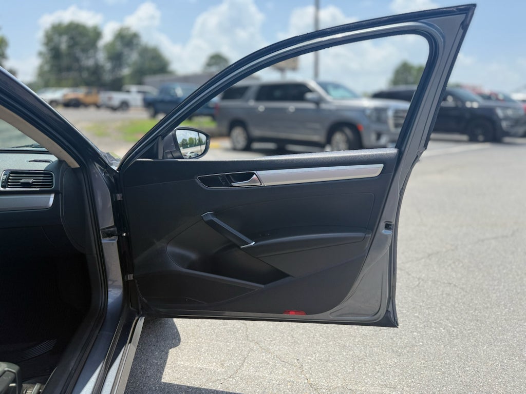 2017 Volkswagen Passat 1.8T S