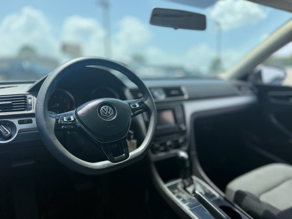 2017 Volkswagen Passat 1.8T S
