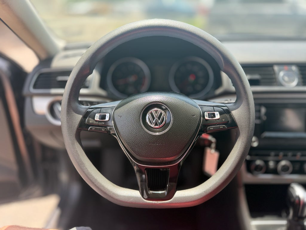 2017 Volkswagen Passat 1.8T S