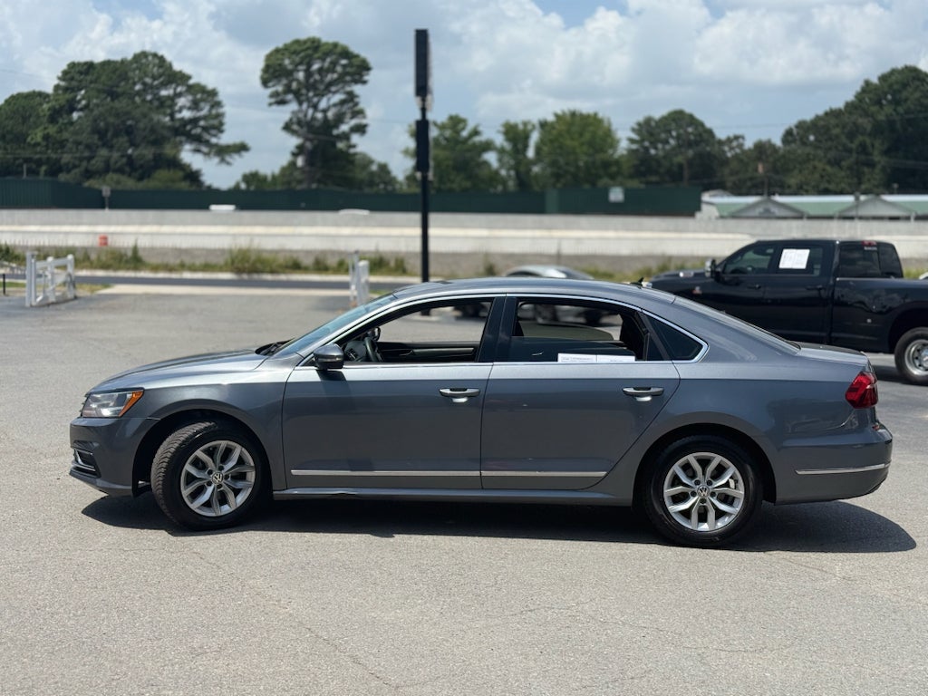 2017 Volkswagen Passat 1.8T S