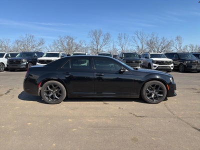 2021 Chrysler 300 Touring