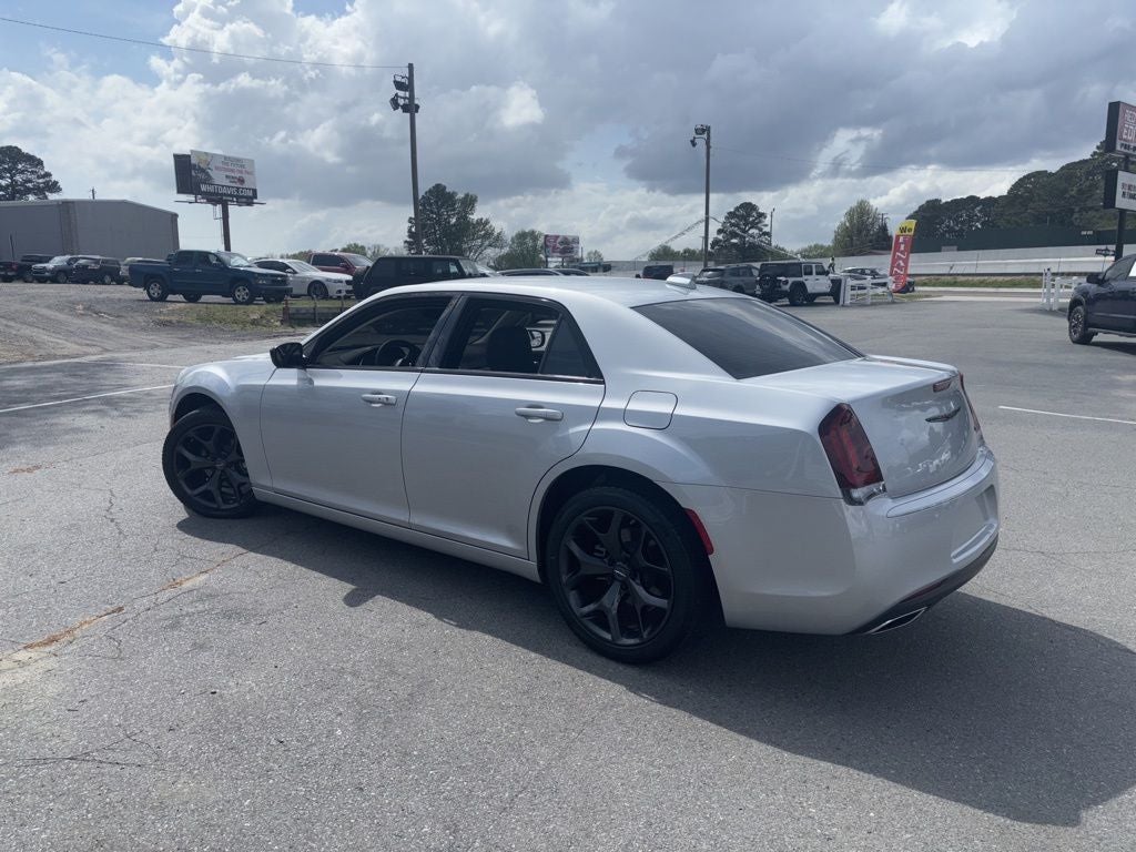 2023 Chrysler 300 Touring