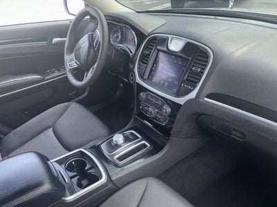 2023 Chrysler 300 Touring