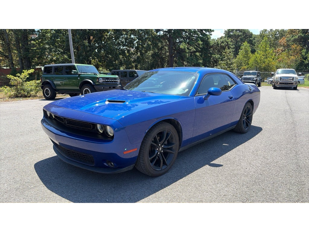 2018 Dodge Challenger SXT Plus