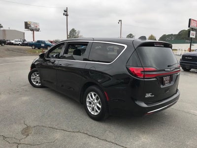2023 Chrysler Pacifica Touring