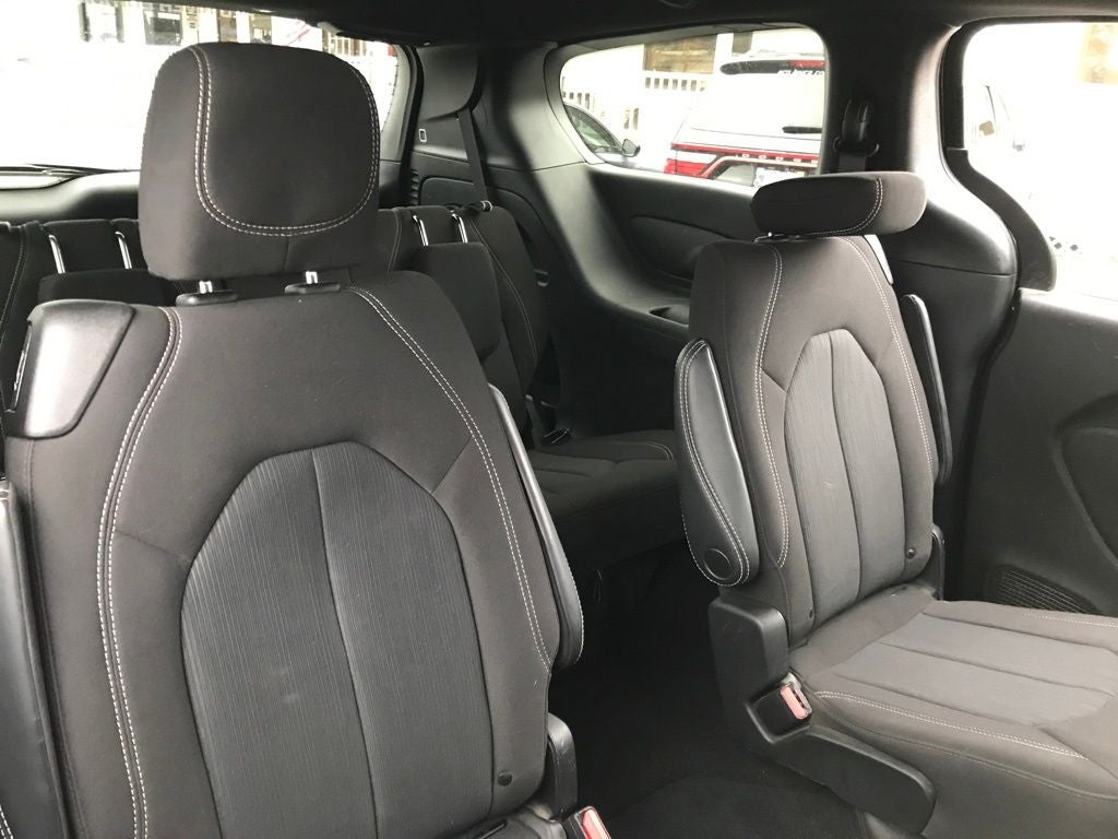 2023 Chrysler Pacifica Touring