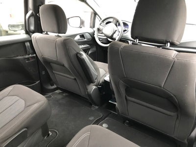 2023 Chrysler Pacifica Touring