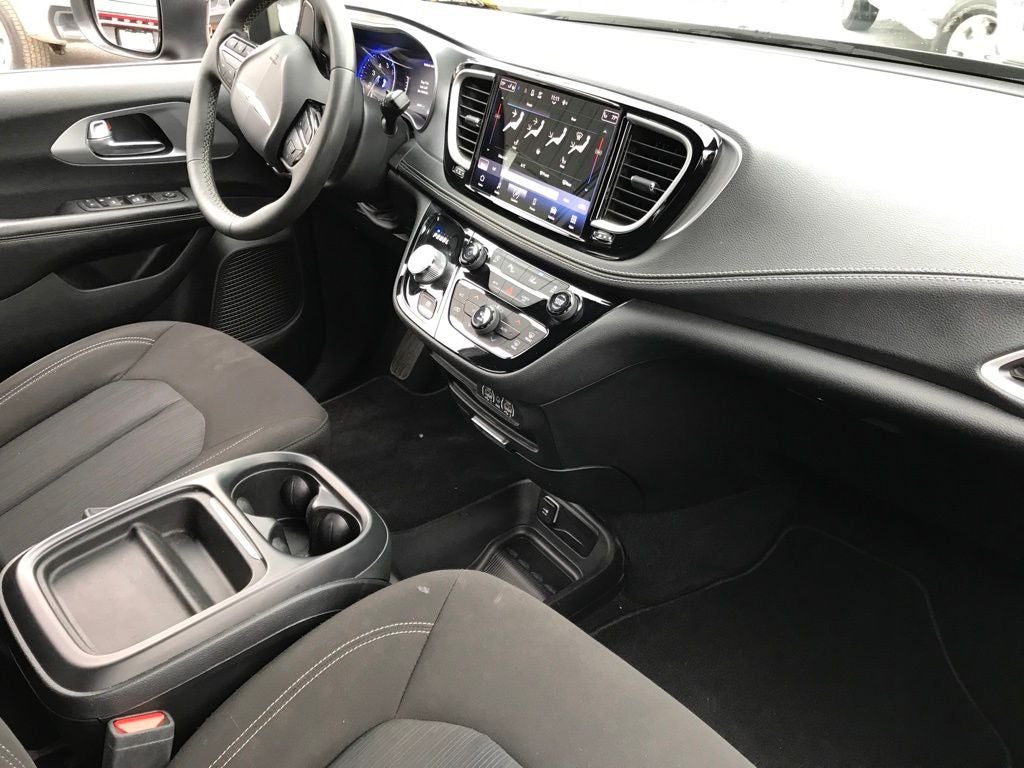 2023 Chrysler Pacifica Touring