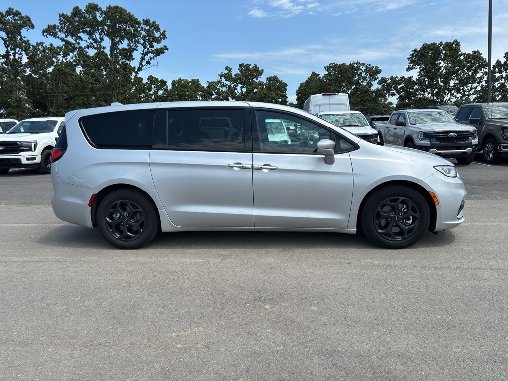 2022 Chrysler Pacifica Hybrid Limited