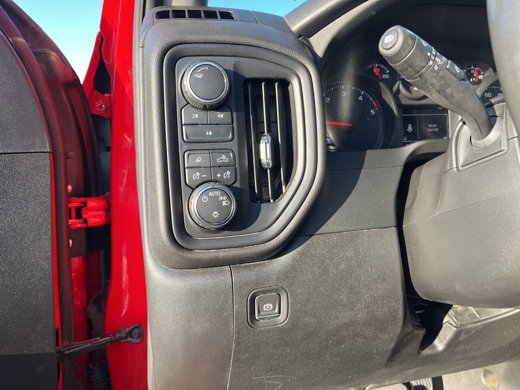 2024 Chevrolet Silverado 2500HD Custom