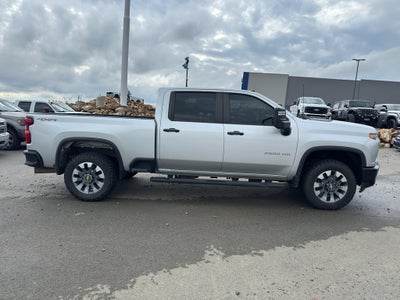 2023 Chevrolet Silverado Custom