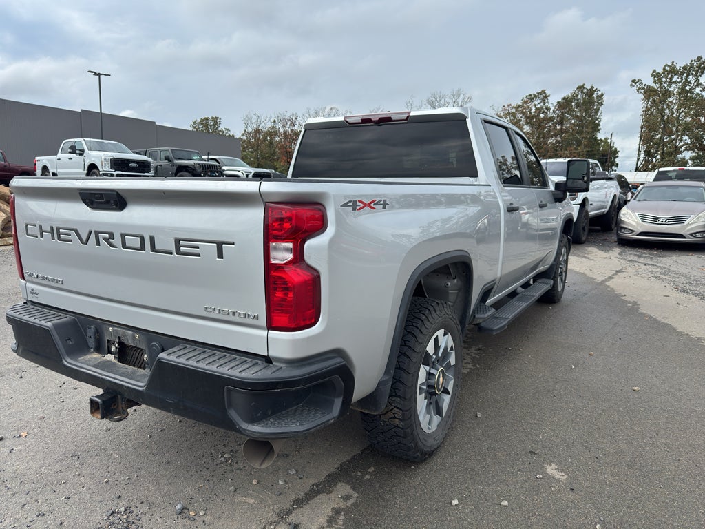 2023 Chevrolet Silverado Custom