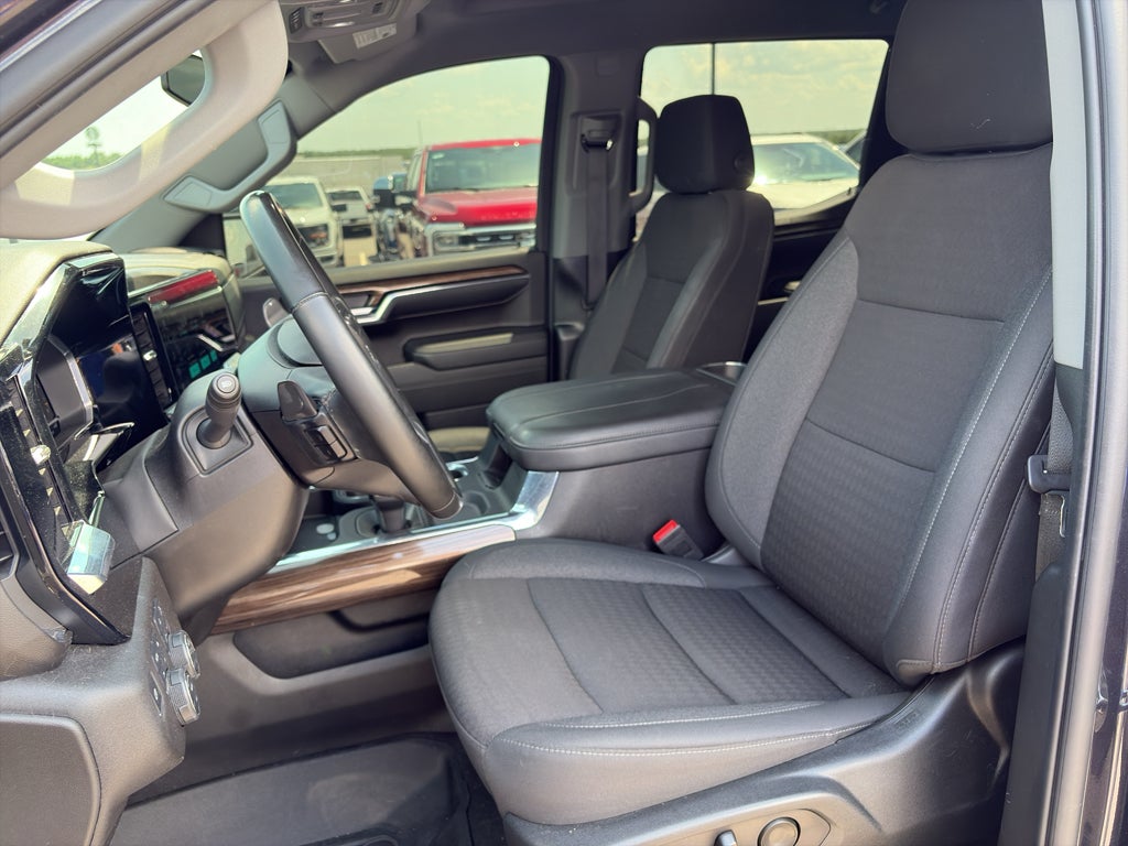2024 Chevrolet Silverado RST