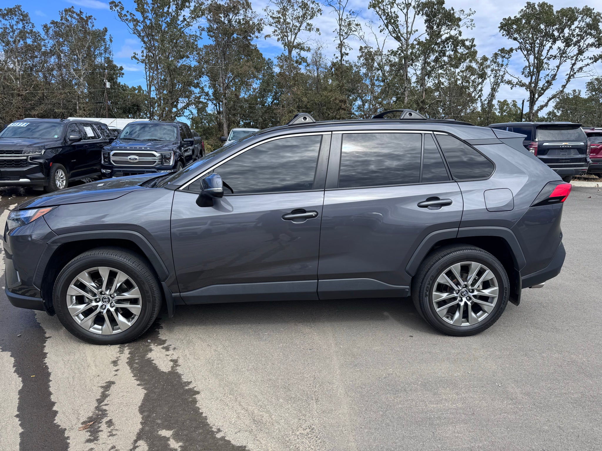 2023 Toyota RAV4 XLE Premium