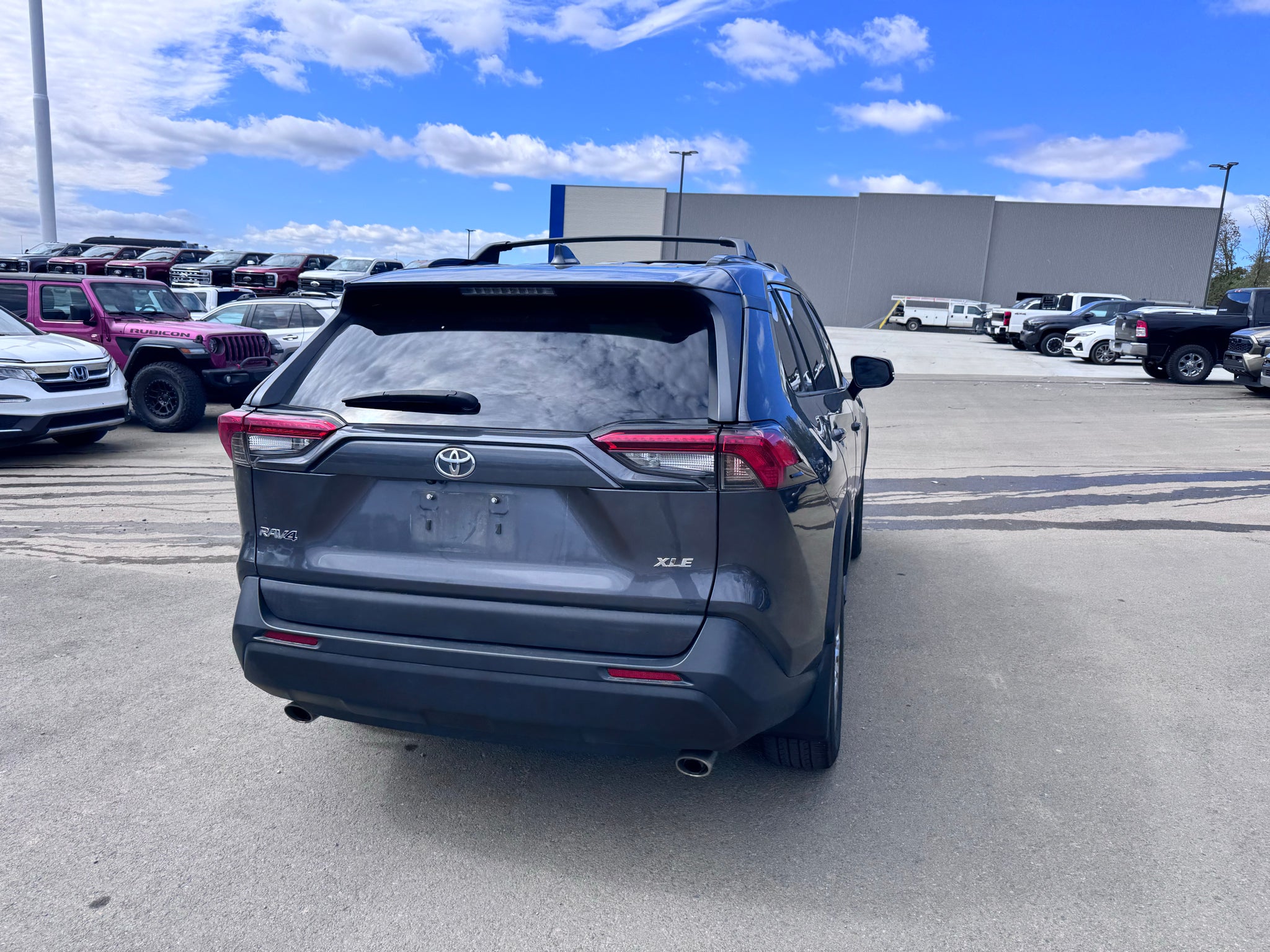 2023 Toyota RAV4 XLE Premium