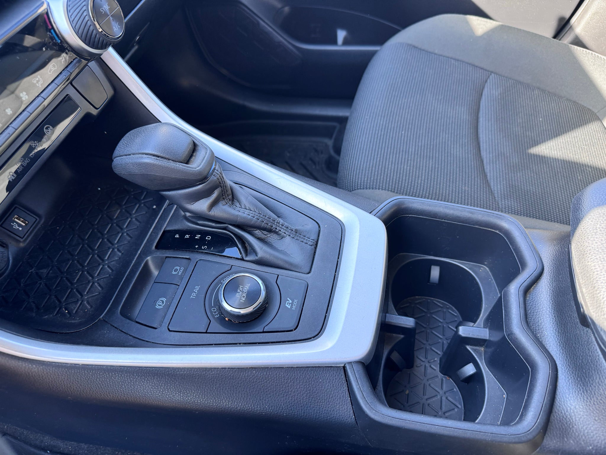 2025 Toyota RAV4 Hybrid Hybrid LE