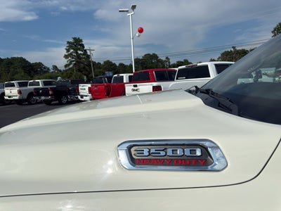 2023 RAM 3500 Chassis Limited
