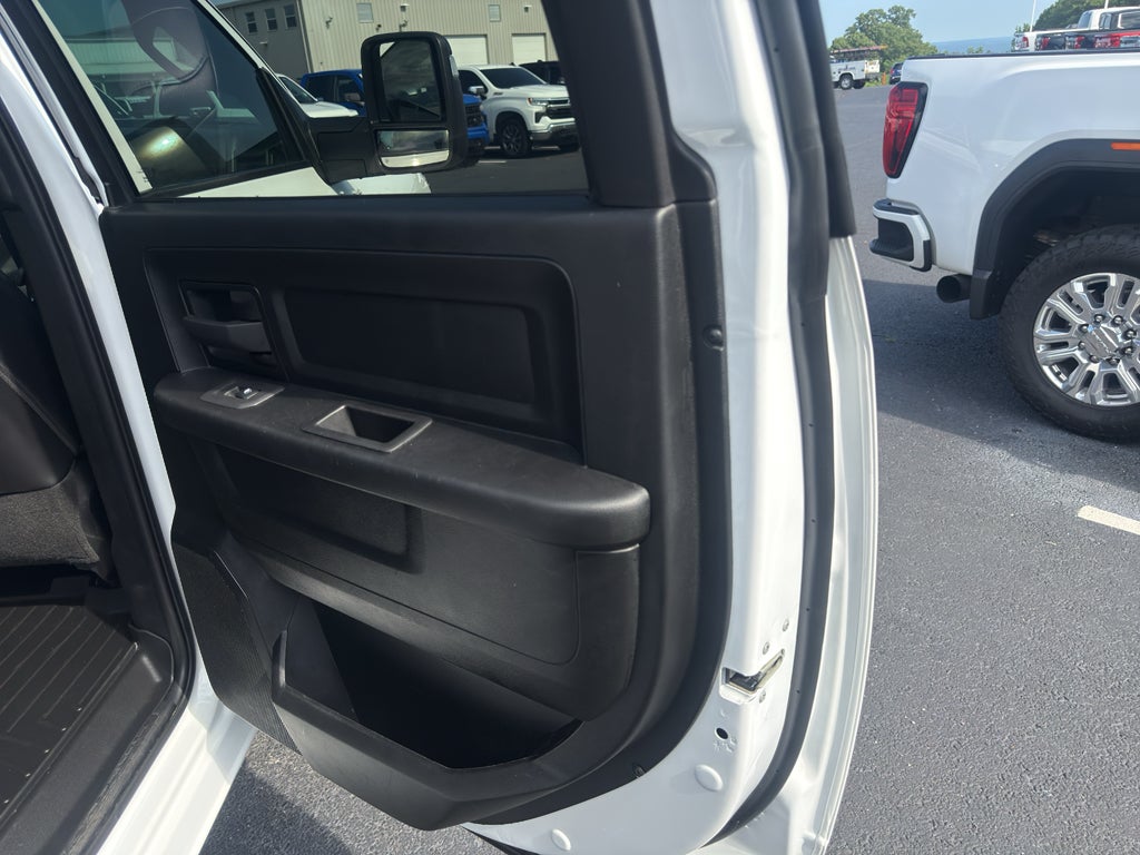 2025 RAM 3500 Chassis Tradesman