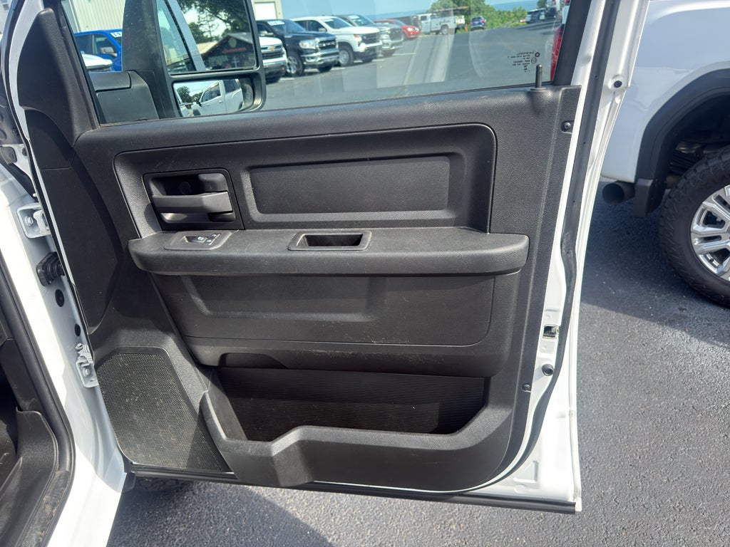 2025 RAM 3500 Chassis Tradesman