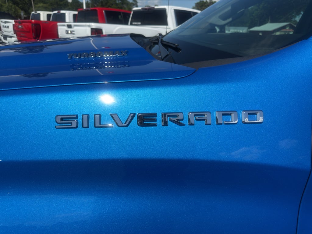 2025 Chevrolet Silverado Custom